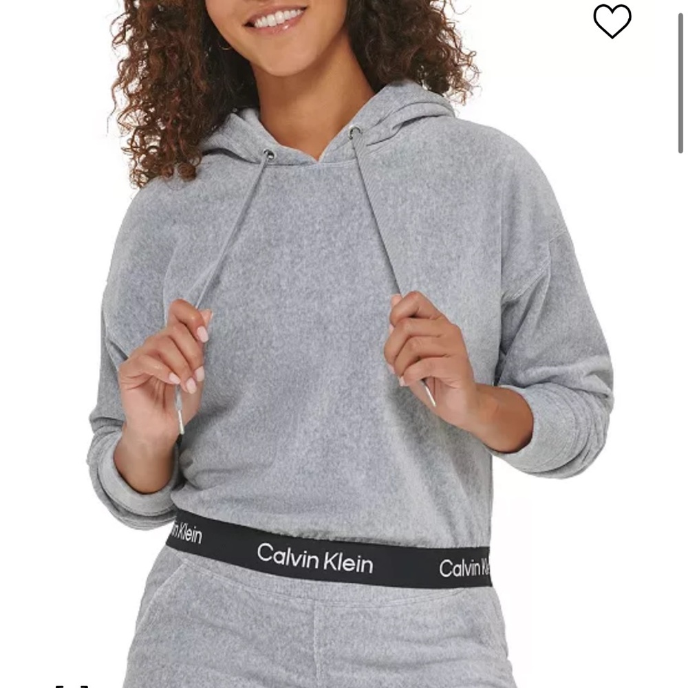 Calvin Klein Cropped Sweater